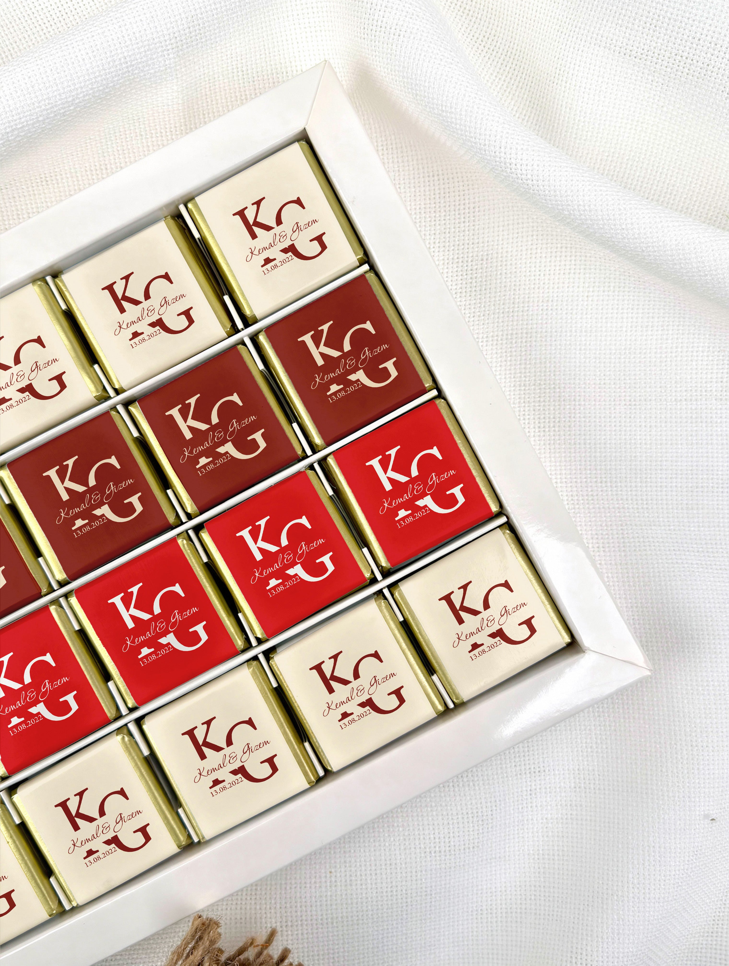 isimli nişan çikolatası madlen çikolata sunumu
