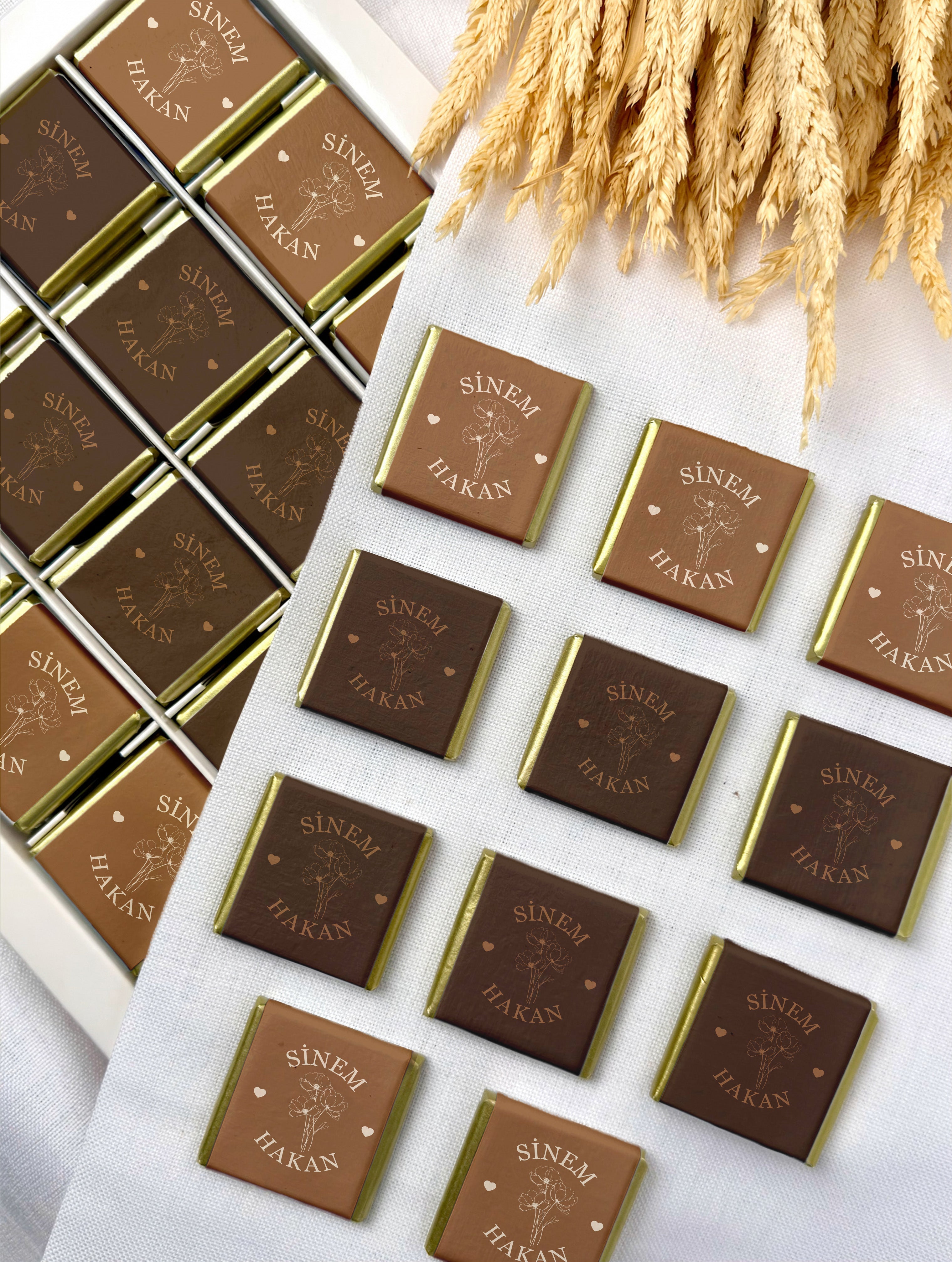 kişiye özel madlen nişan çikolatası isim yazılı çikolata kutusu
